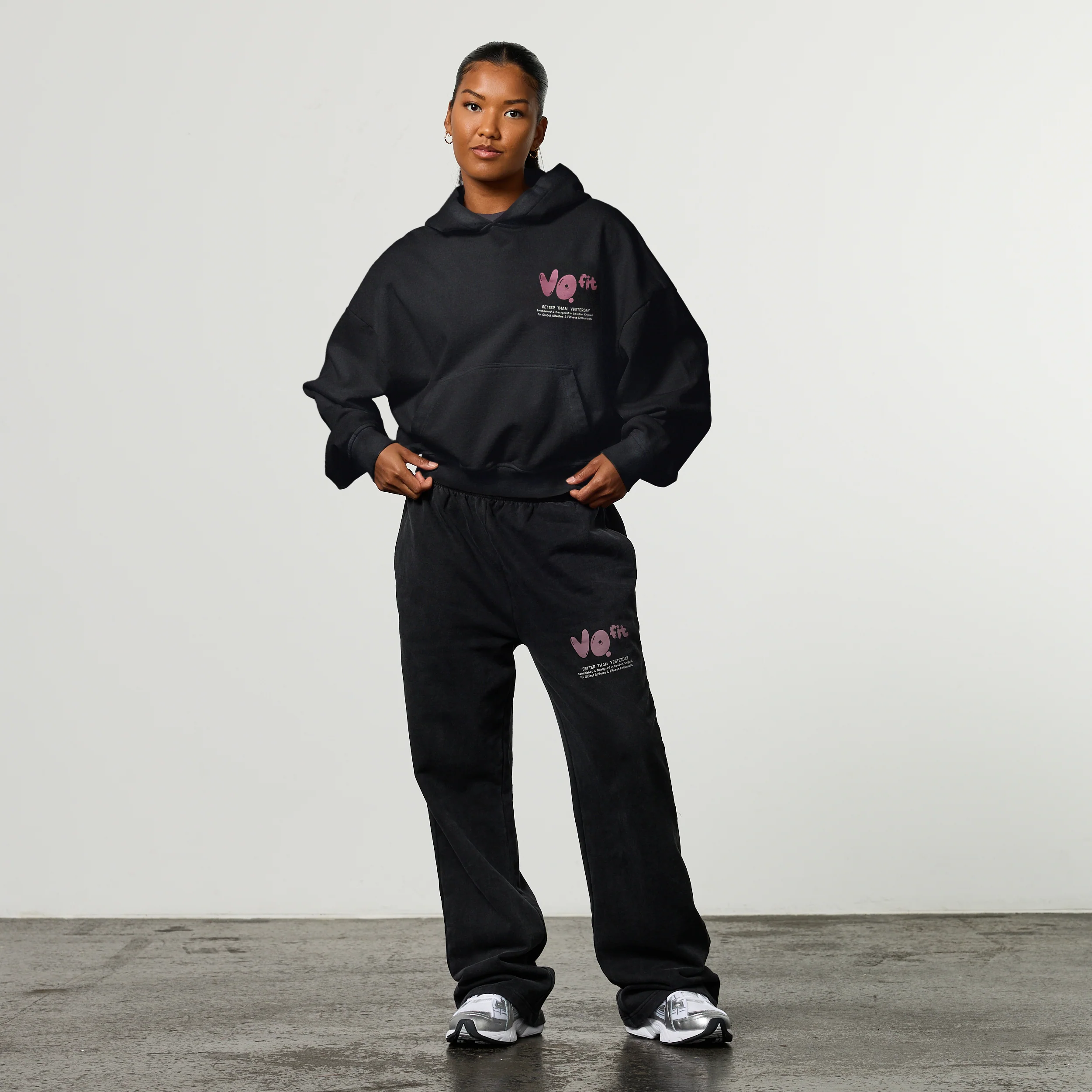 BUBBLE BLACK PETITE STRAIGHT LEG SWEATPANTS - Image 4