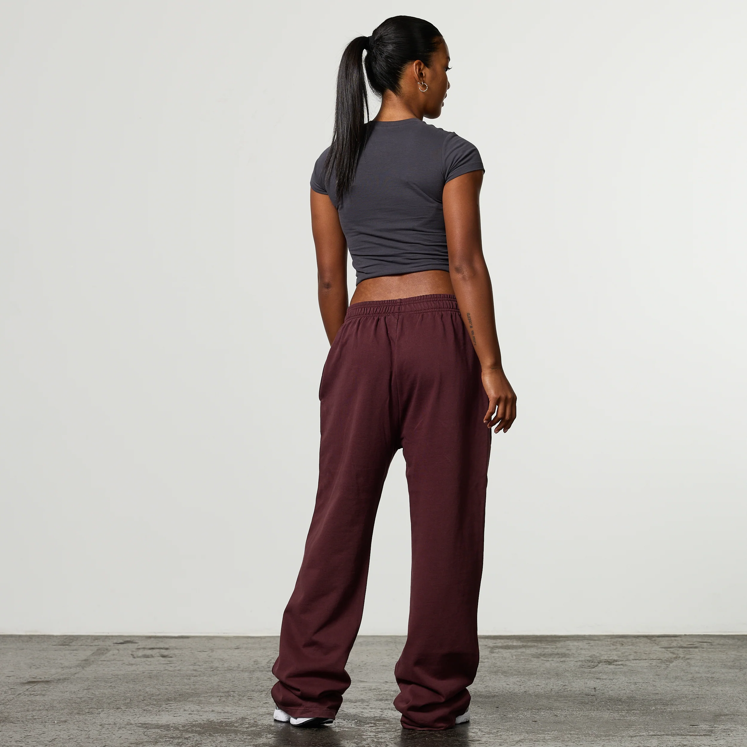 BUBBLE PORT PETITE STRAIGHT LEG SWEATPANTS - Image 5
