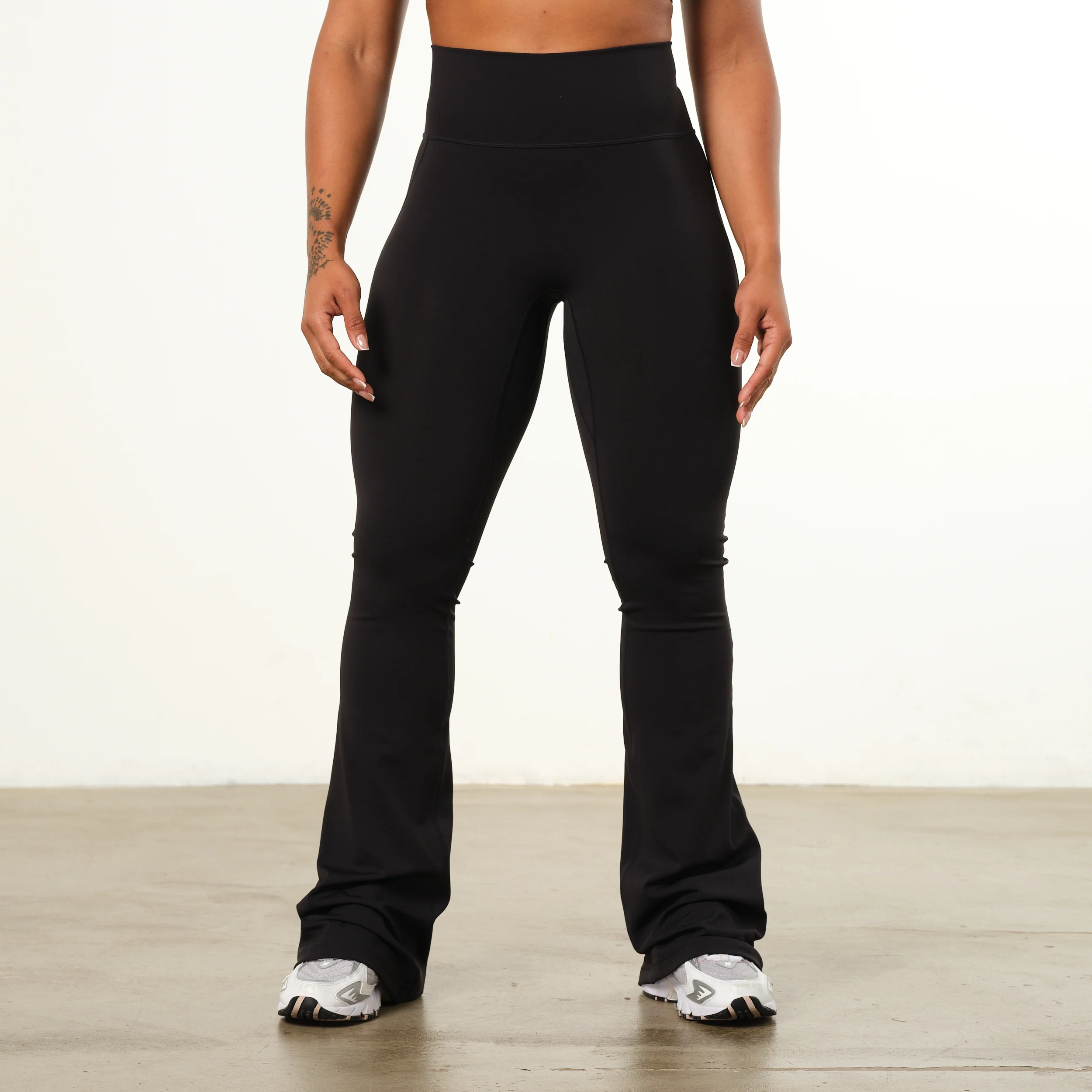 Enhance V2 Petite Black Flares