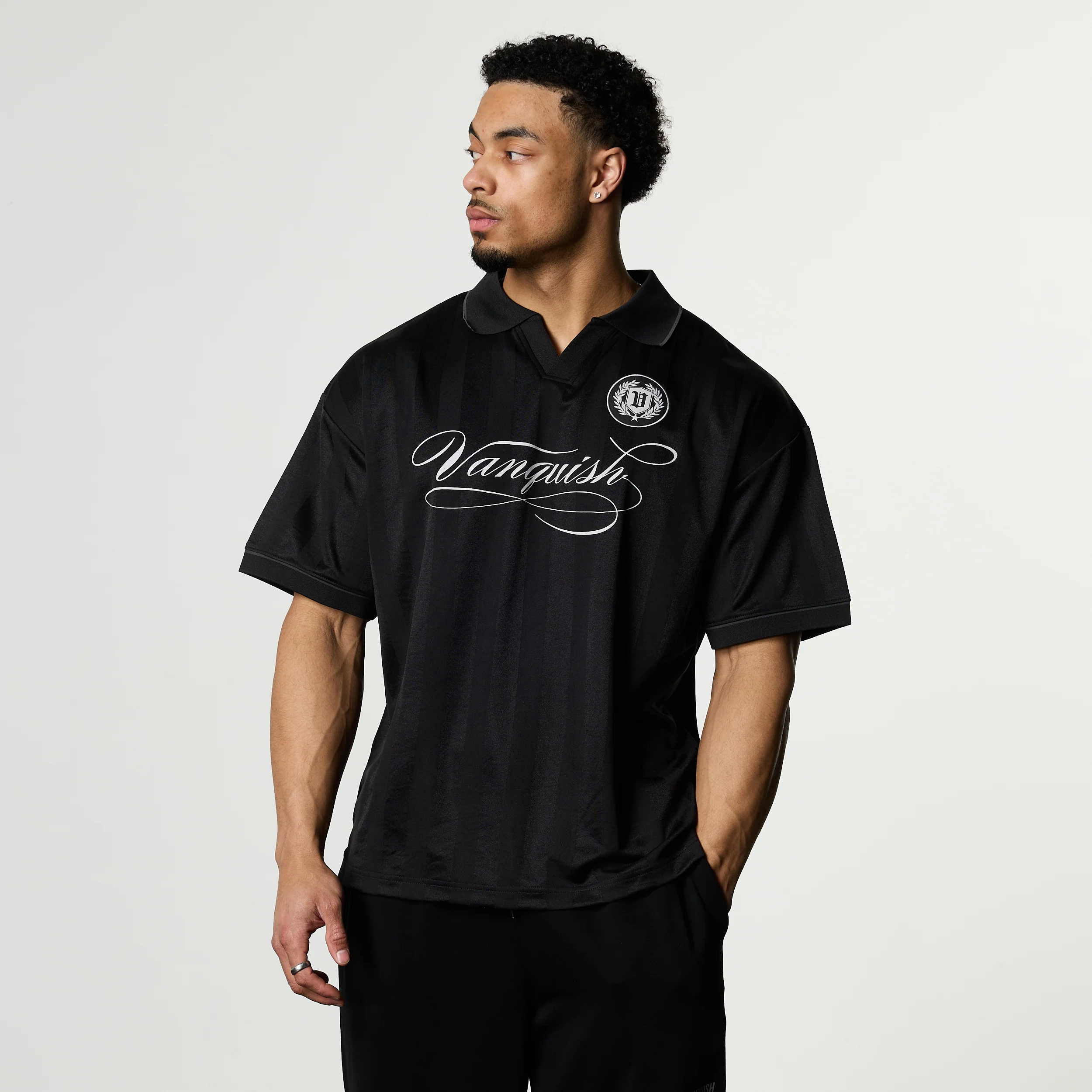 VANQUISH BLACK OVERSIZED BOXY FOOTBALL JERSEY
