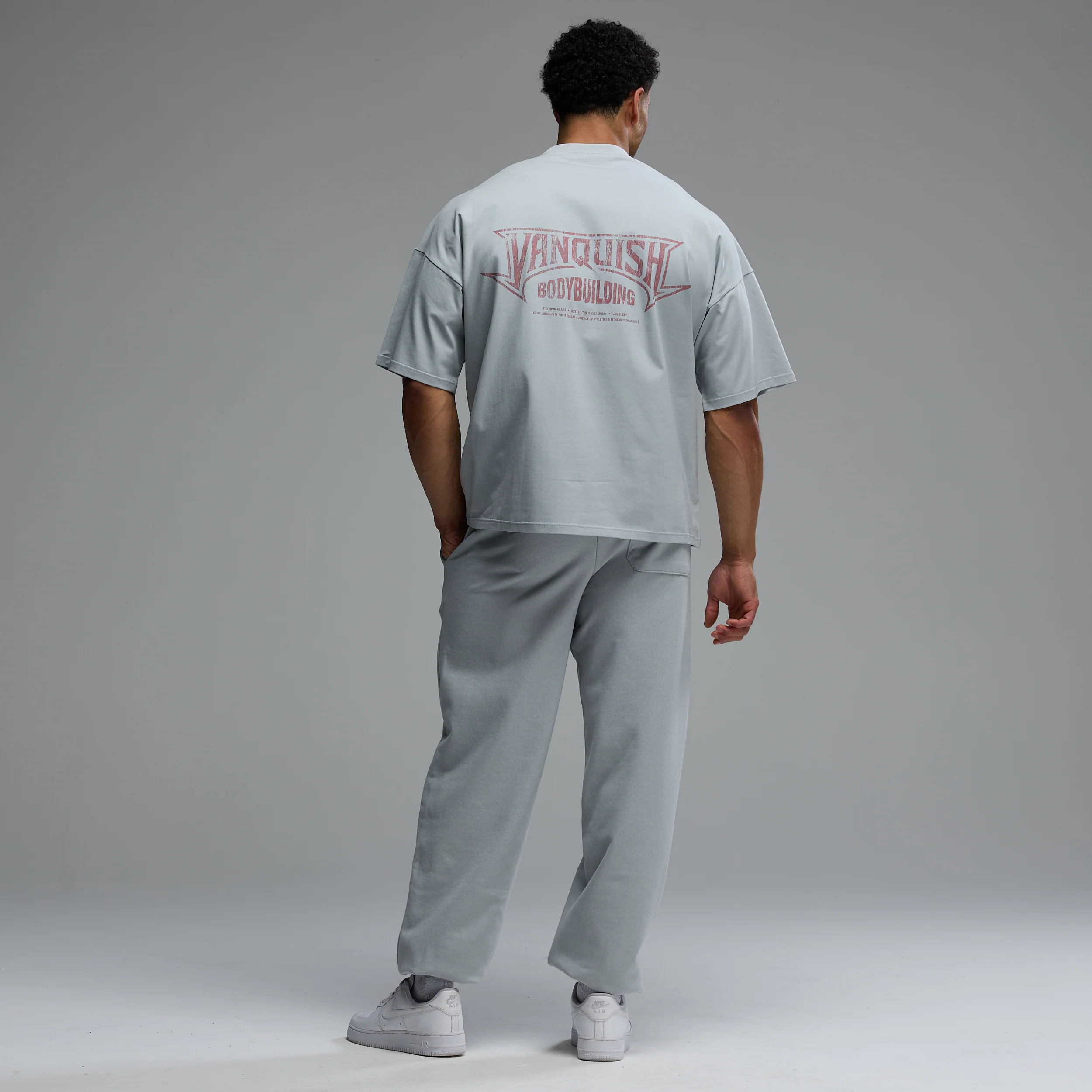 BODYBUILDING EMBLEM GREY OVERSIZED SWEATPANTS - Image 5