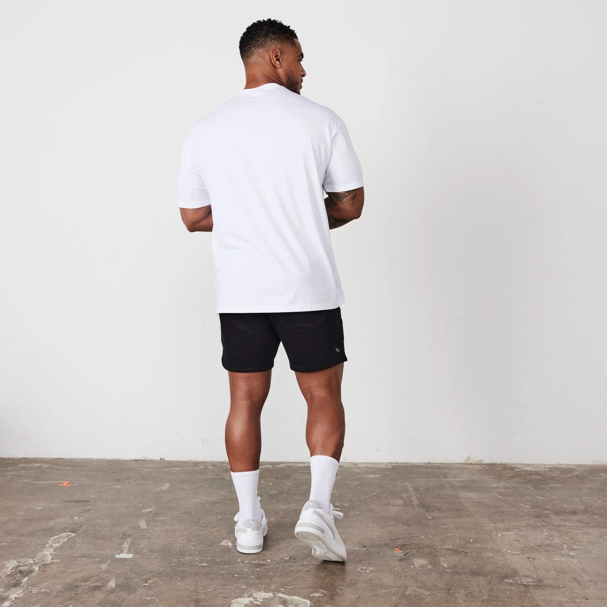 Vanquish Essential White Oversized T Shirt - Image 5