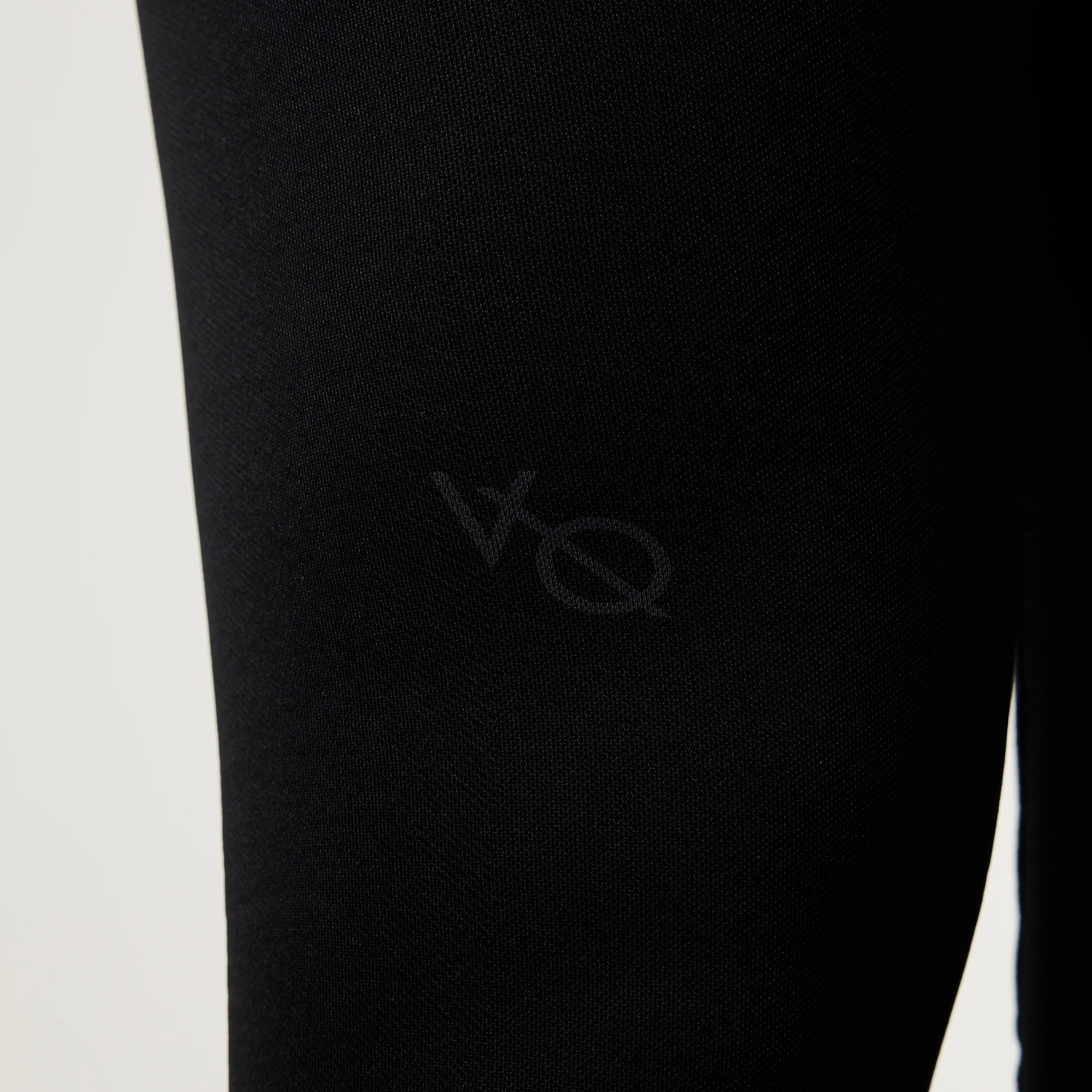 Vanquish Elevate V2 Black Seamless Scrunch Leggings - Image 5