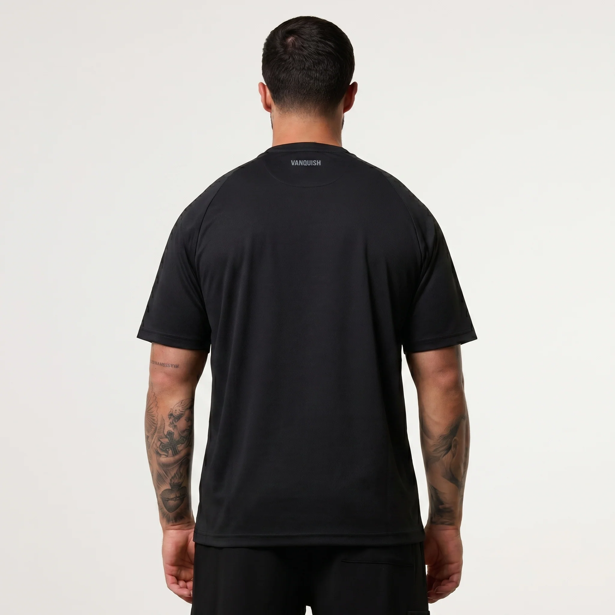 Vanquish Essential Black Performance Oversized T Shirt - Image 3