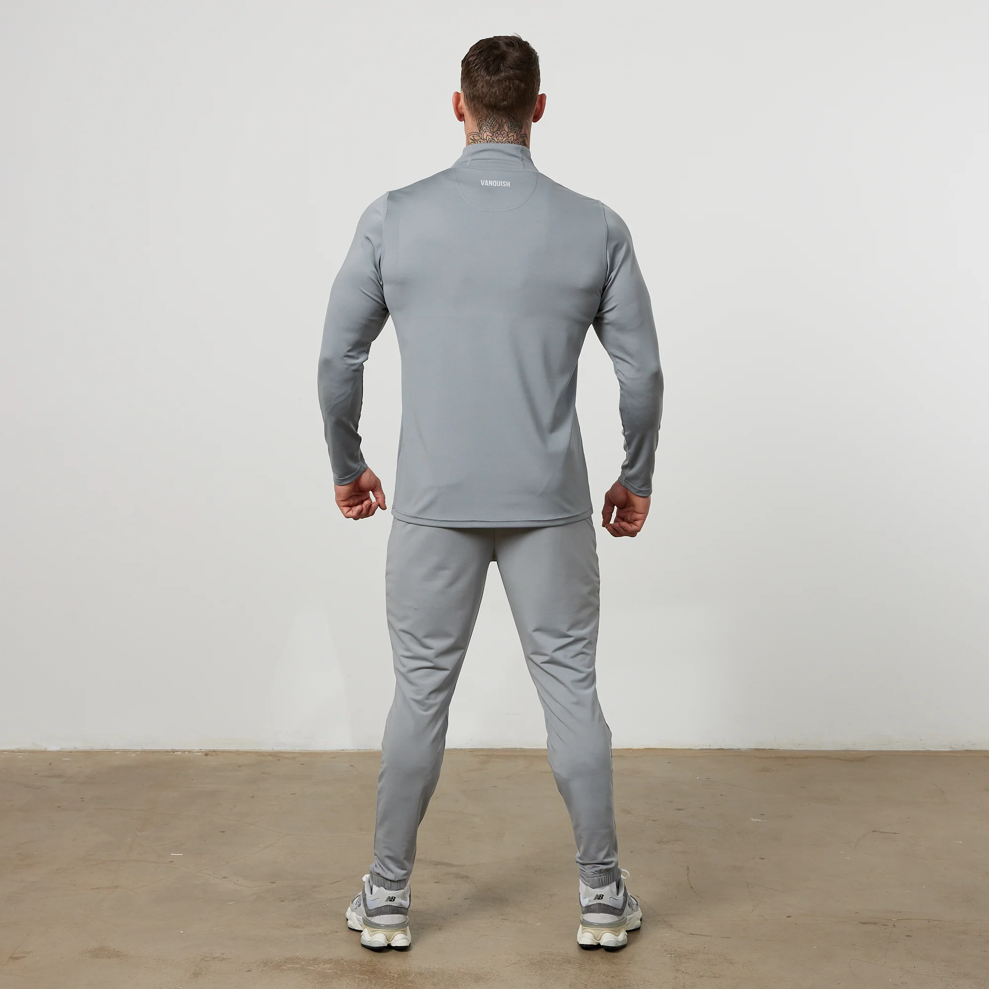Vanquish Essential Steel Grey Performance 1/4 Zip Top - Image 3