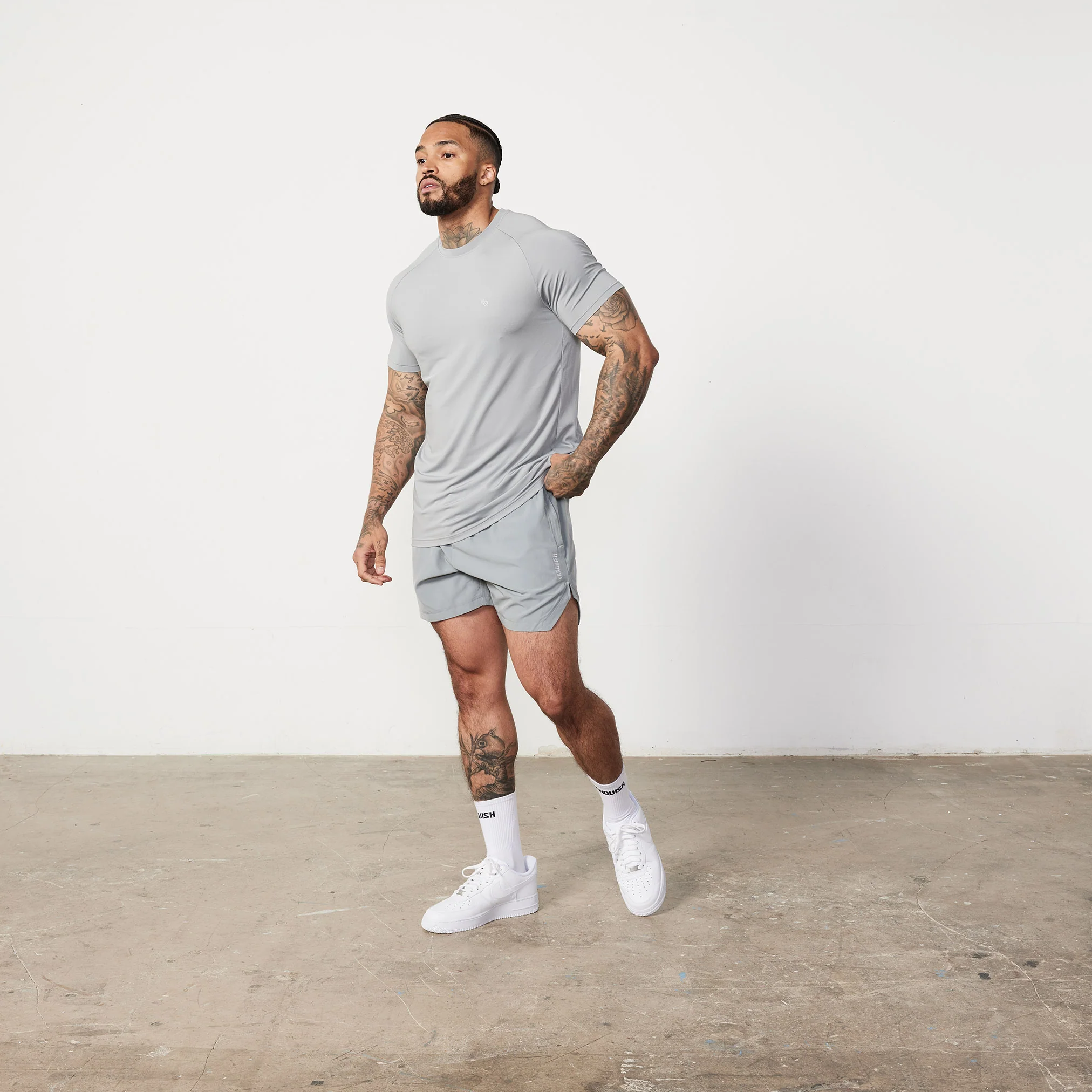 Vanquish Essential Steel Grey Performance Short Sleeve T Shirt - Image 2